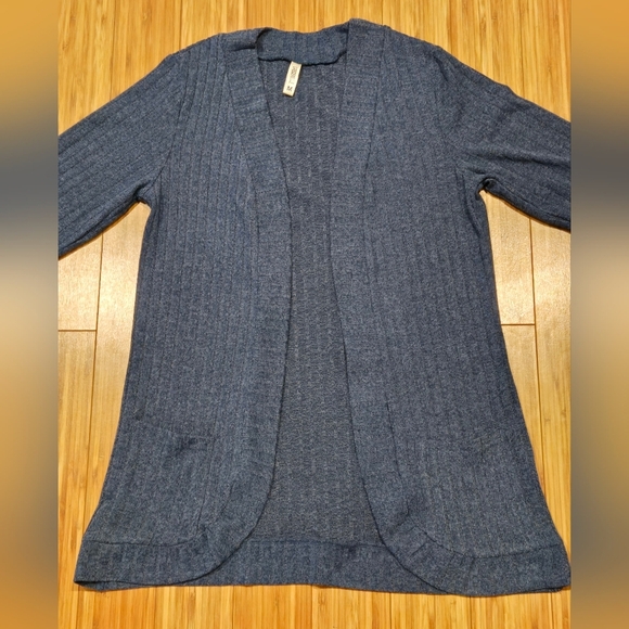 NWOT Grecerelle Blue Women's Sweater - Picture 2 of 10